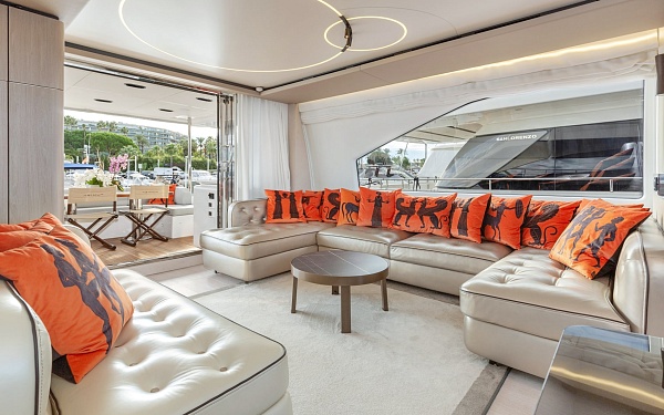Аренда яхты Azimut 72 Solstice во Франции